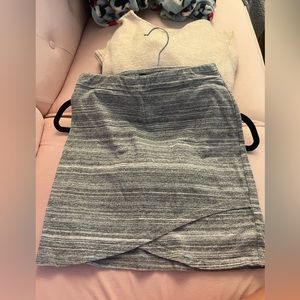 Aritzia Talula skirt